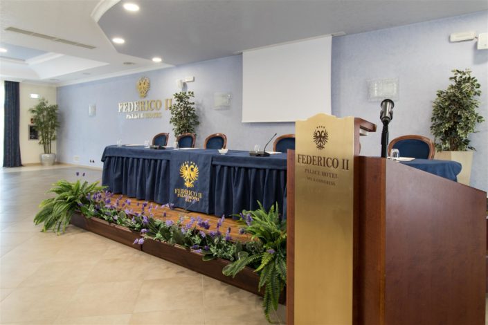 Interni sala conferenze Federico II Enna - Foto Andrea Cappello