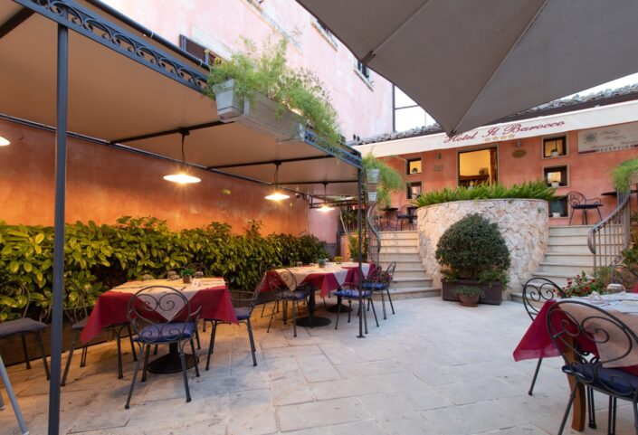 Al-Giardino-Ristorante-Pizzeria-al-centro-di-Ragusa-Ibla (10)